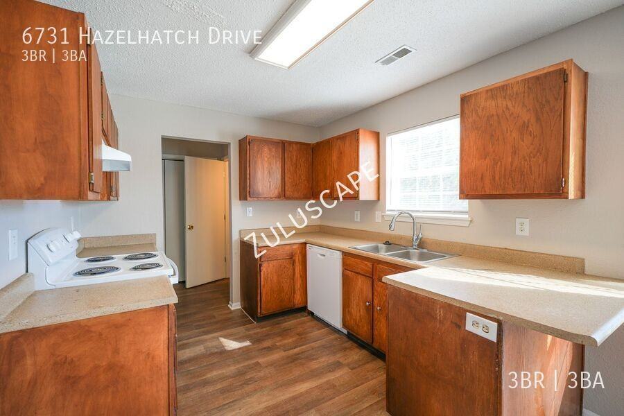 6731 Hazelhatch Dr - Photo 6 of 28