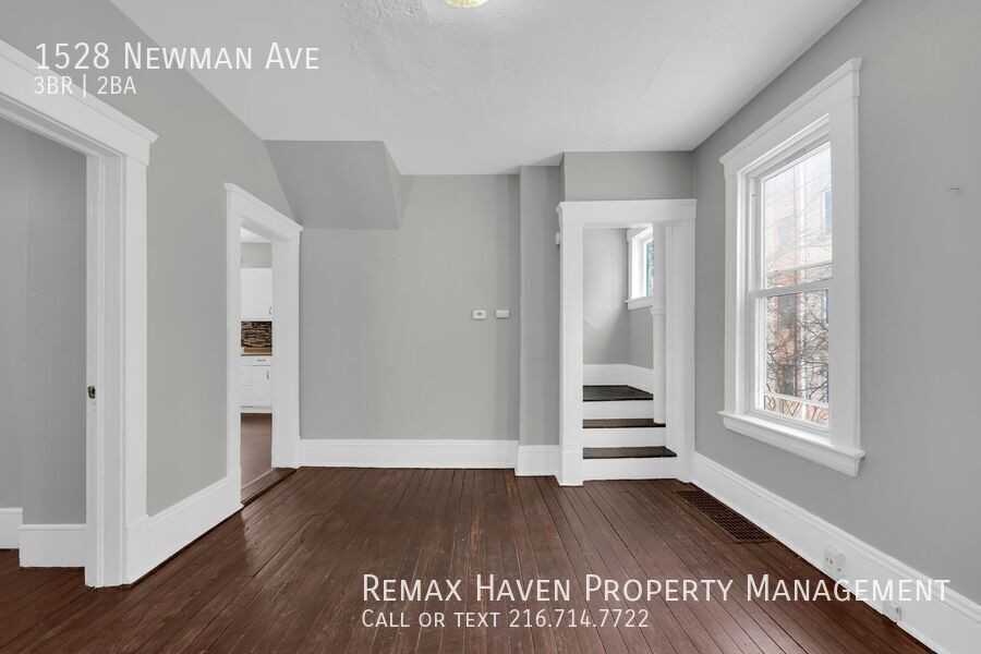 1528 Newman Ave - Photo 4 of 25