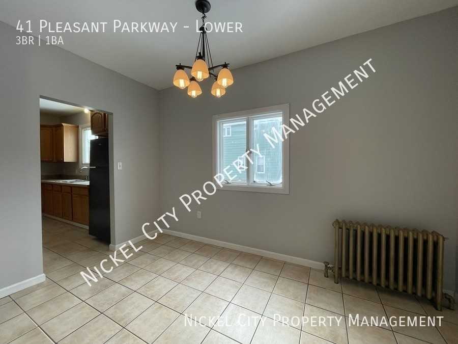 41 Pleasant Pkwy - Photo 3 of 11