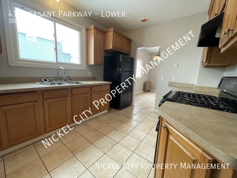 41 Pleasant Pkwy - Photo 6 of 11