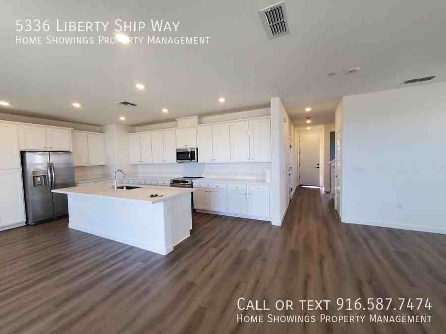 5336 Liberty Ship Way - Photo 6 of 14