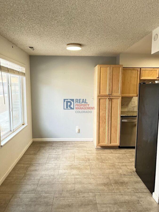 2769 Hearthwood Ln - Photo 4 of 12