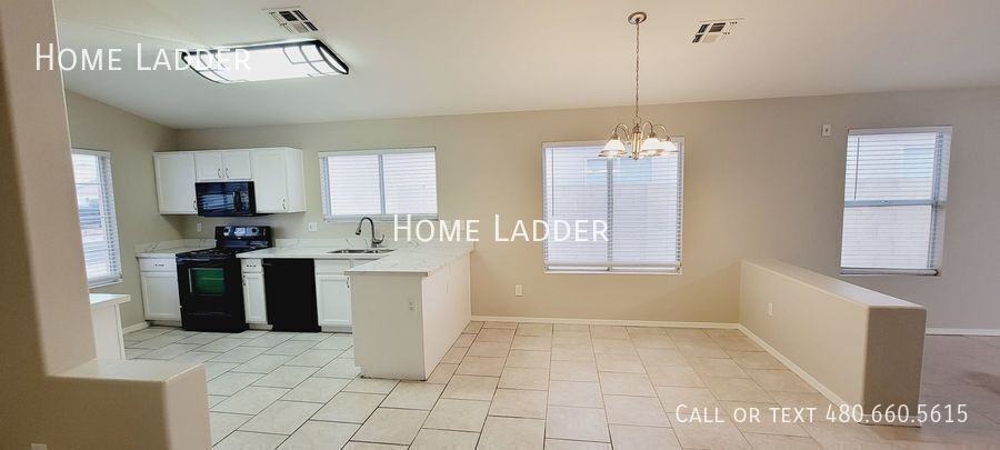 10423 W Pasadena Ave - Photo 3 of 26