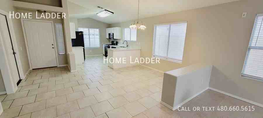 10423 W Pasadena Ave - Photo 7 of 26