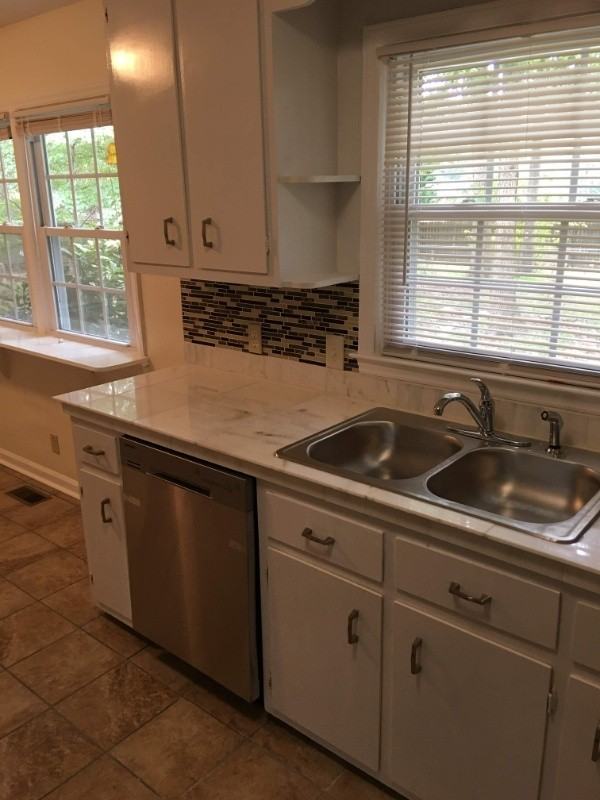 4527 Berini Dr - Photo 2 of 24