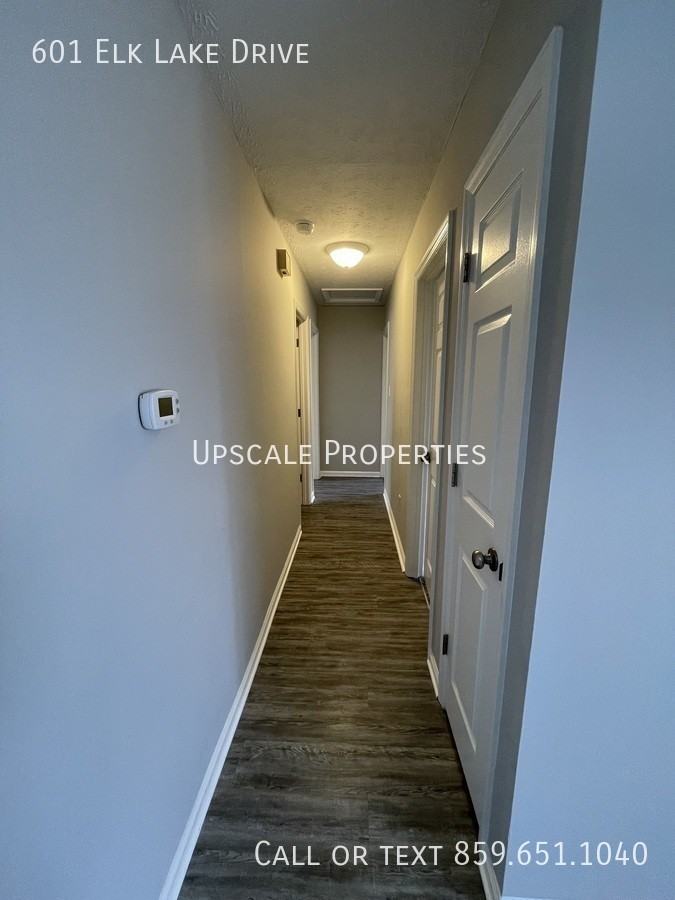 601 Elk Lake Dr - Photo 7 of 12