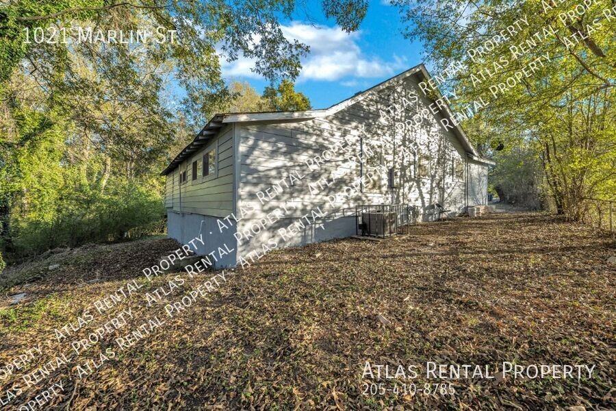 1021 Marlin St - Photo 6 of 28