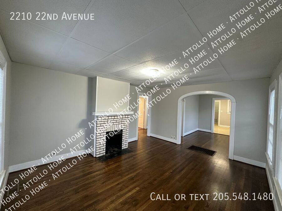 2210 22nd Ave - Photo 4 of 20