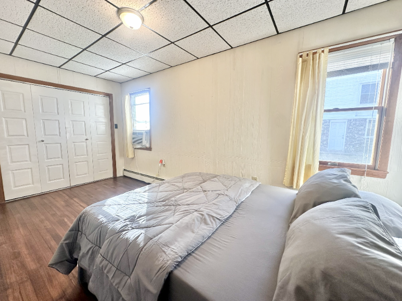 1147 Cherry St - Photo 5 of 13