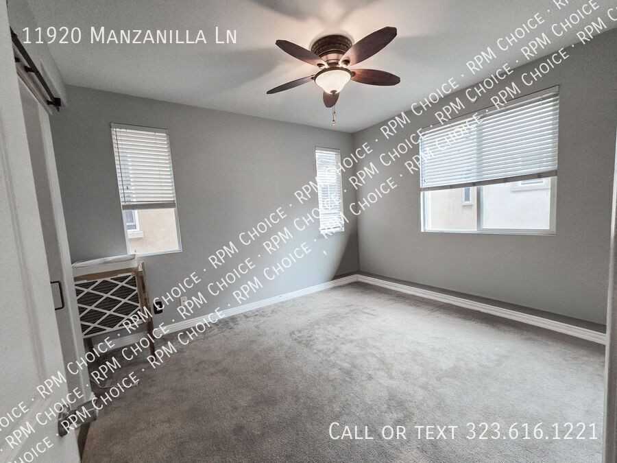 11920 Manzanilla Ln - Photo 6 of 32