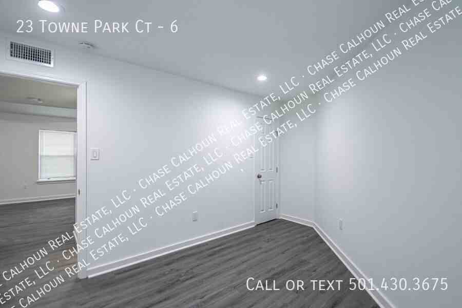 23 Towne Park Ct #6 - Photo 6 of 50