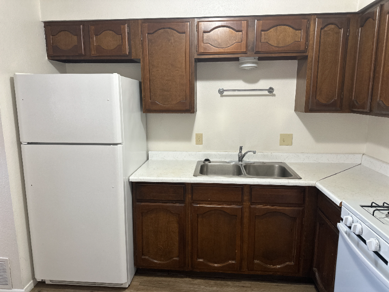 2803 E 22nd St #A - Photo 4 of 10