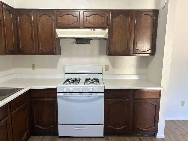 2803 E 22nd St #A - Photo 5 of 10