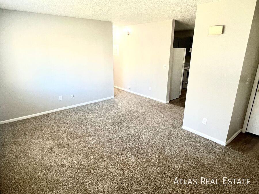 405 Saint Vrain Pl #201 - Photo 2 of 14