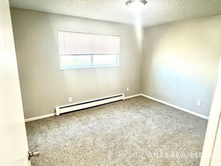 405 Saint Vrain Pl #201 - Photo 5 of 14