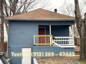 907 S Cedar Ave - Photo 1 of 1