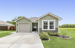 featured image of 33368 Hyacinth St