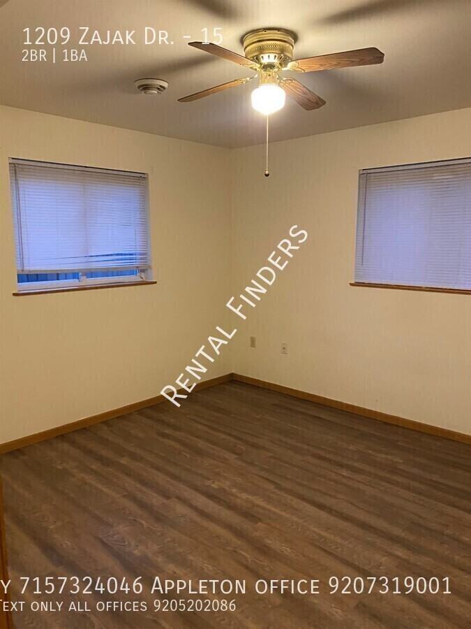 1209 Zajak Dr #15 - Photo 7 of 11