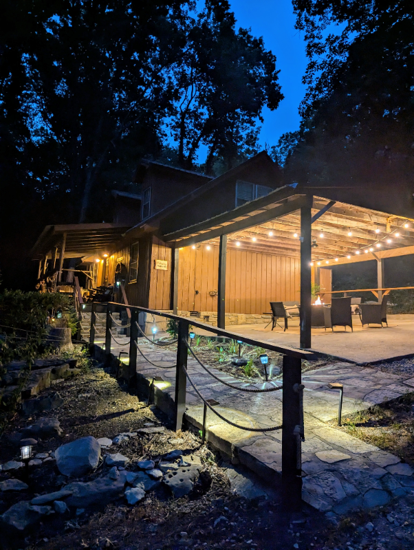 1115 Bear Creek Pike - Photo 3 of 20