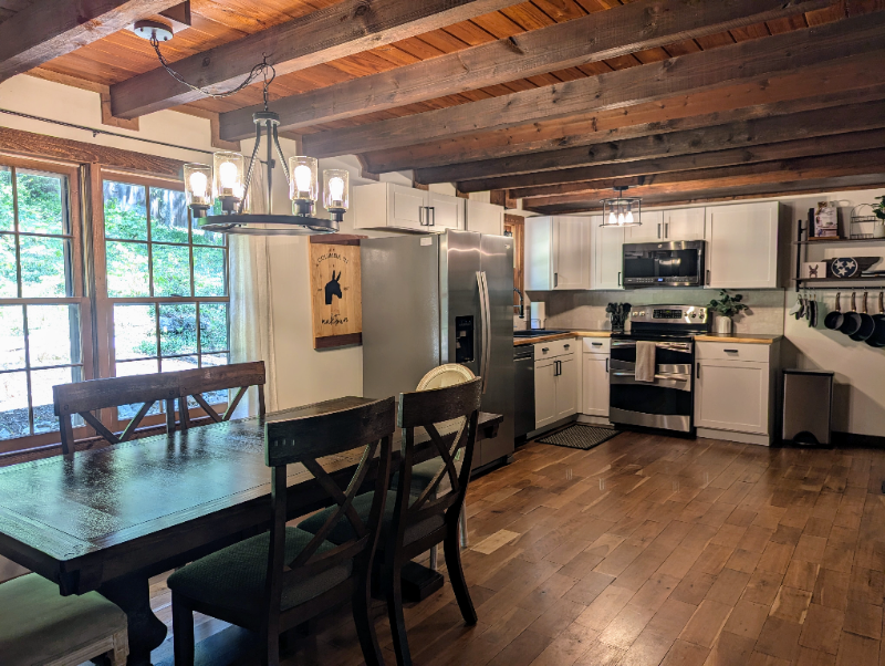 1115 Bear Creek Pike - Photo 5 of 20