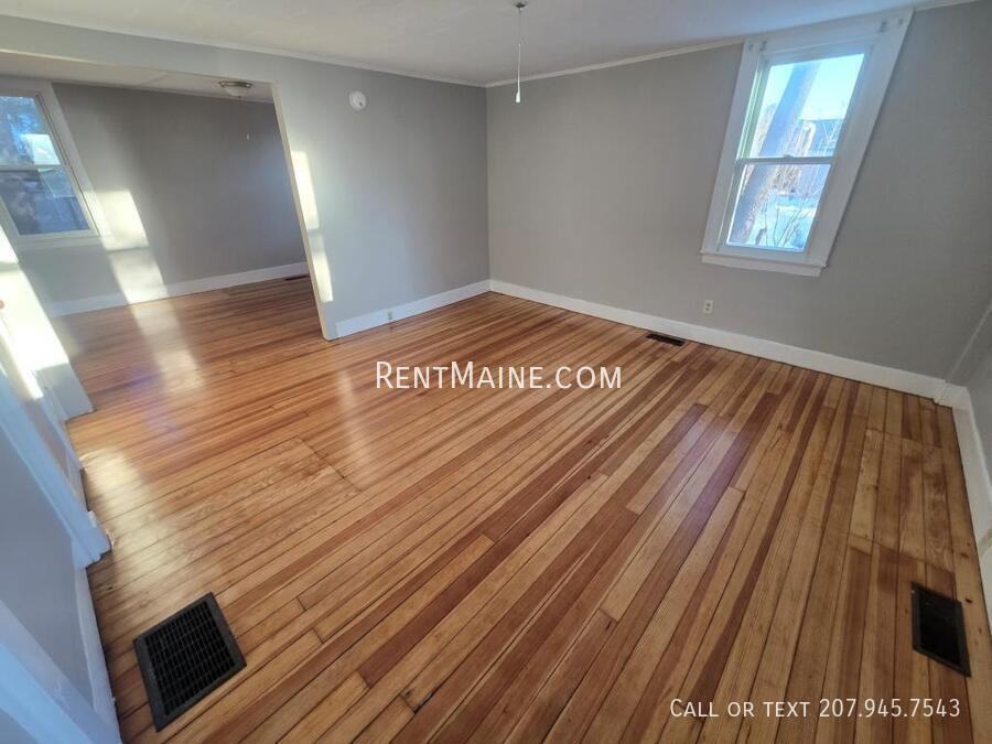 269 1/2 French St - Photo 5 of 15