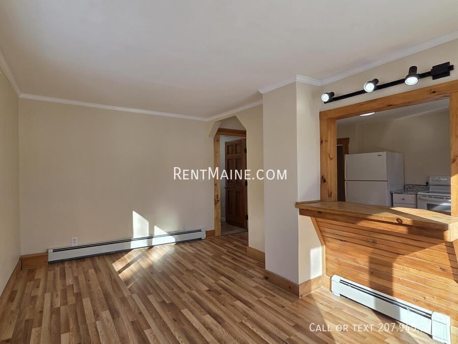 90 Newbury St - Photo 6 of 16