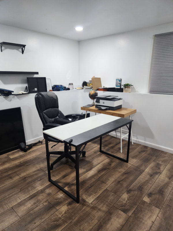 262 Jamestown Ter - Photo 7 of 19