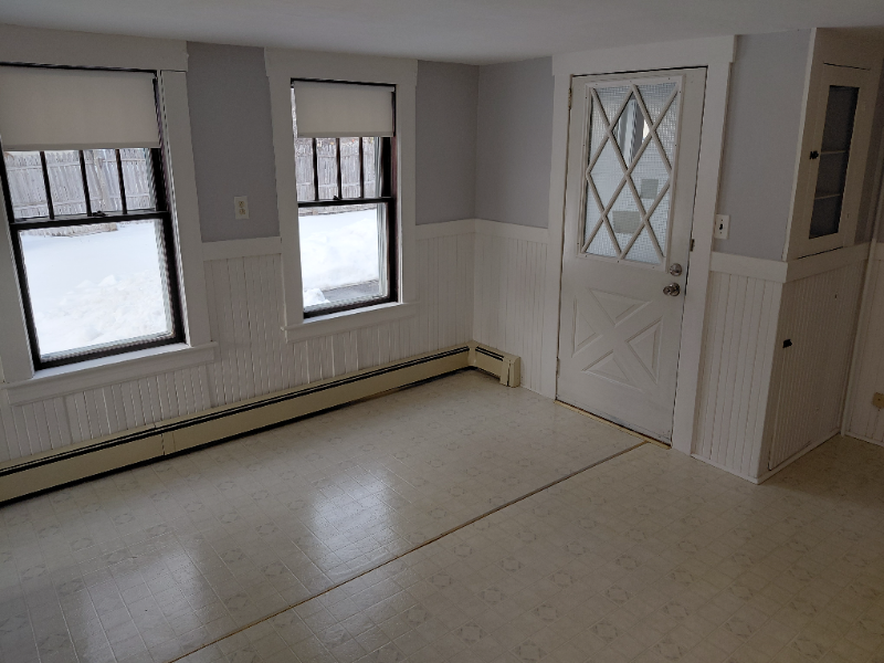 115 Freedom St - Photo 3 of 27