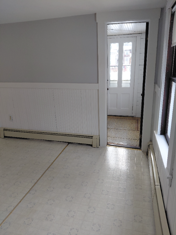 115 Freedom St - Photo 5 of 27