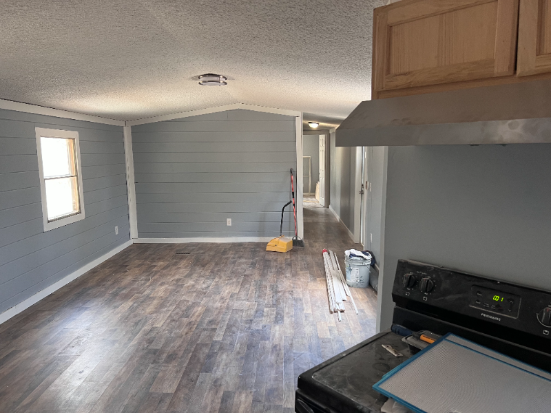 522 Lancer Dr - Photo 2 of 3