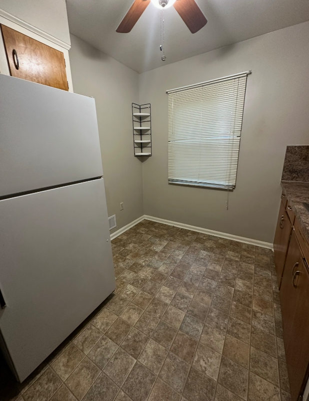 3721 Douglas Rd - Photo 7 of 7