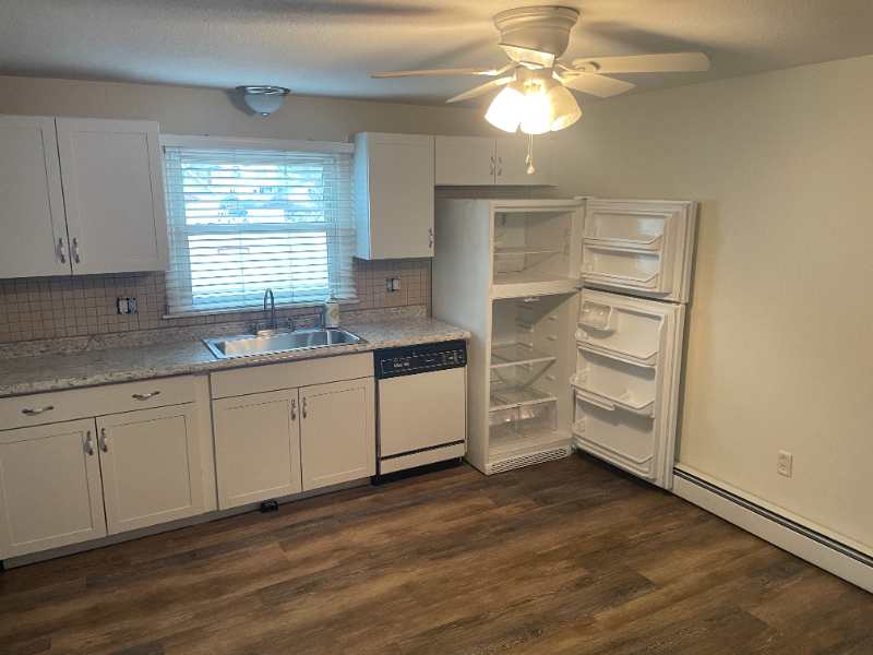 2 Hobson St #B - Photo 3 of 12