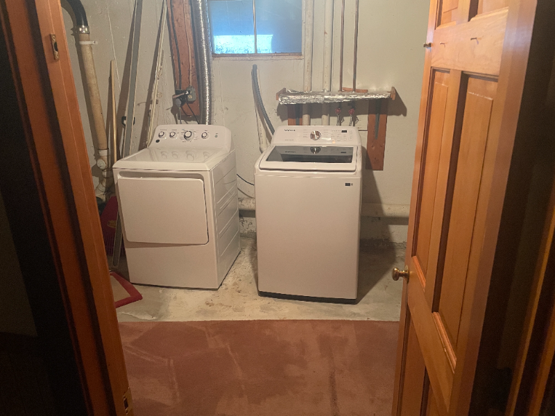 2 Hobson St #B - Photo 4 of 12