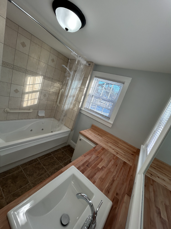 201 Bonito St - Photo 7 of 20