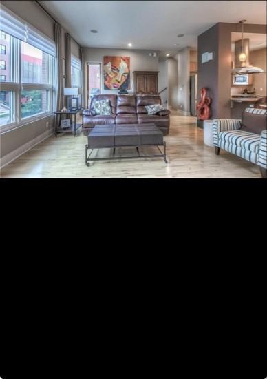 4547 Washington St #B1 - Photo 3 of 20