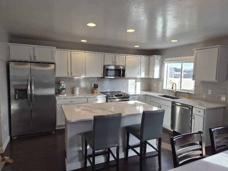 714 N Ash Pine Way - Photo 2 of 5