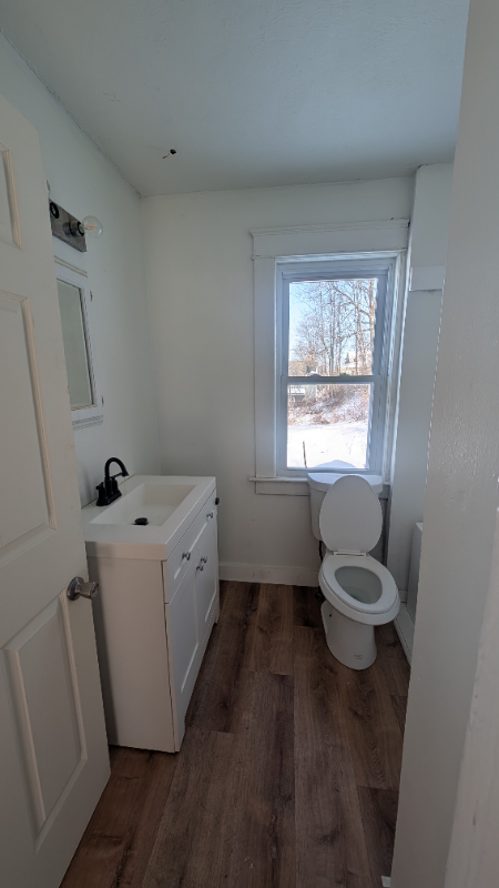 416 Burgess St - Photo 5 of 6