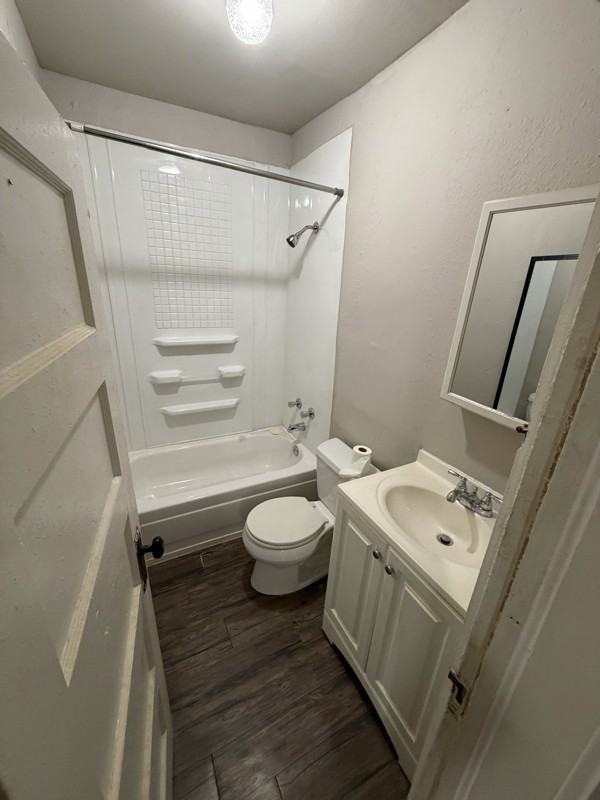 1605 N Madison St #3 - Photo 3 of 5