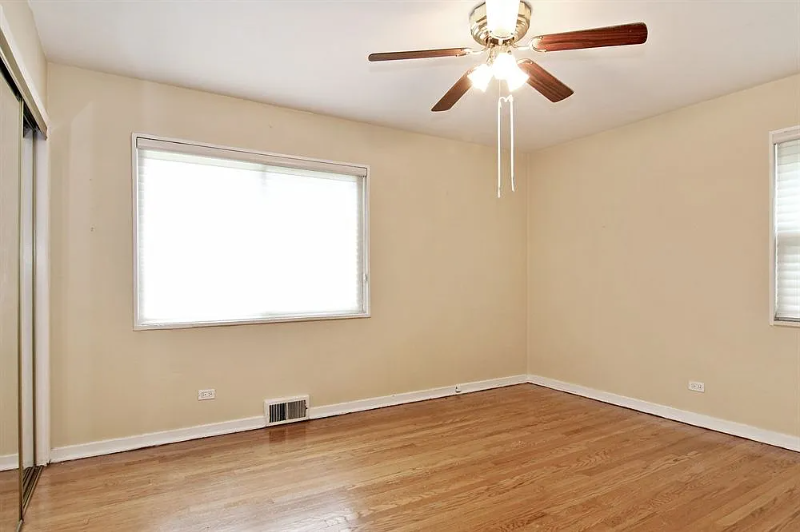 2450 W Berwyn Ave #1N - Photo 6 of 9