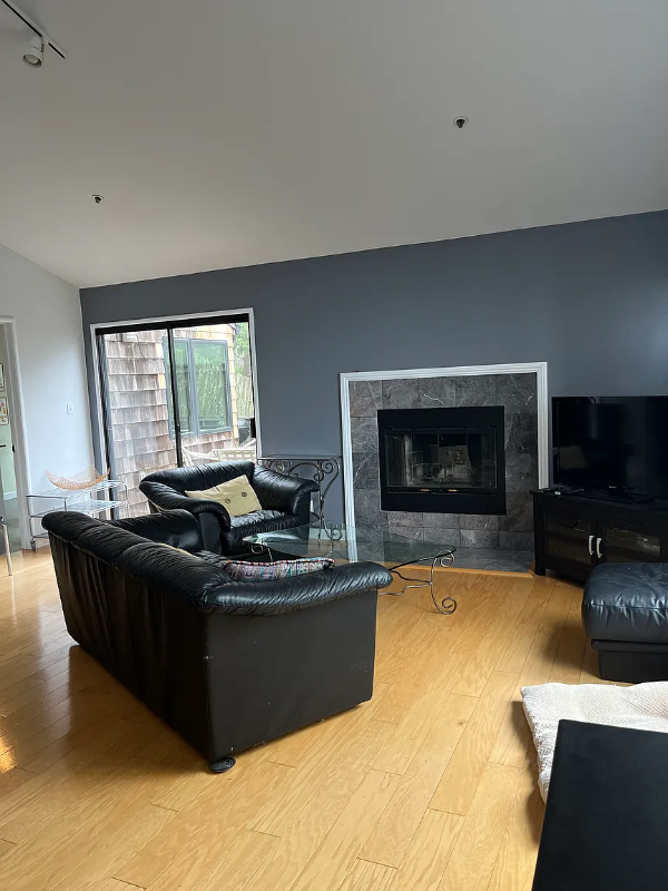 1411 Queens Rd - Photo 3 of 16