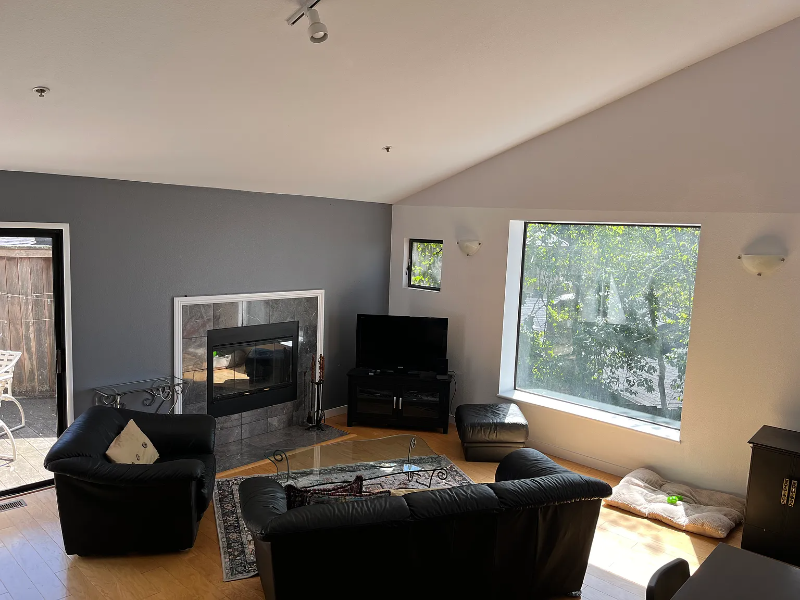 1411 Queens Rd - Photo 4 of 16