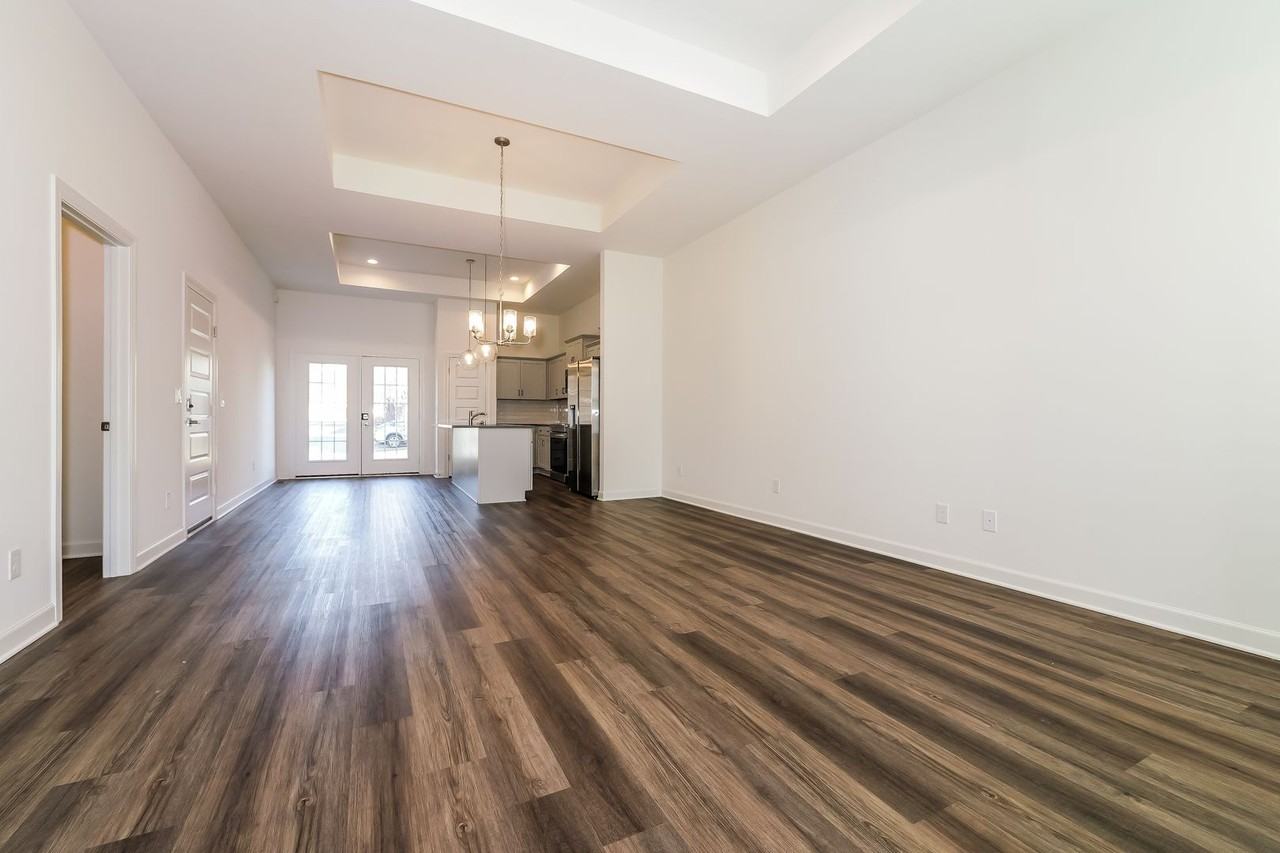 16173 Fontana St - Photo 5 of 17