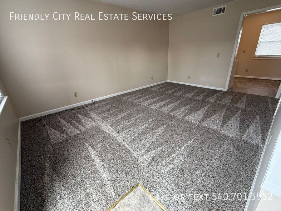 57 Rockbridge Cir - Photo 3 of 11