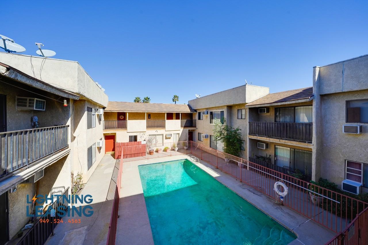 20949 1/2 Lassen St #204 - Photo 4 of 18