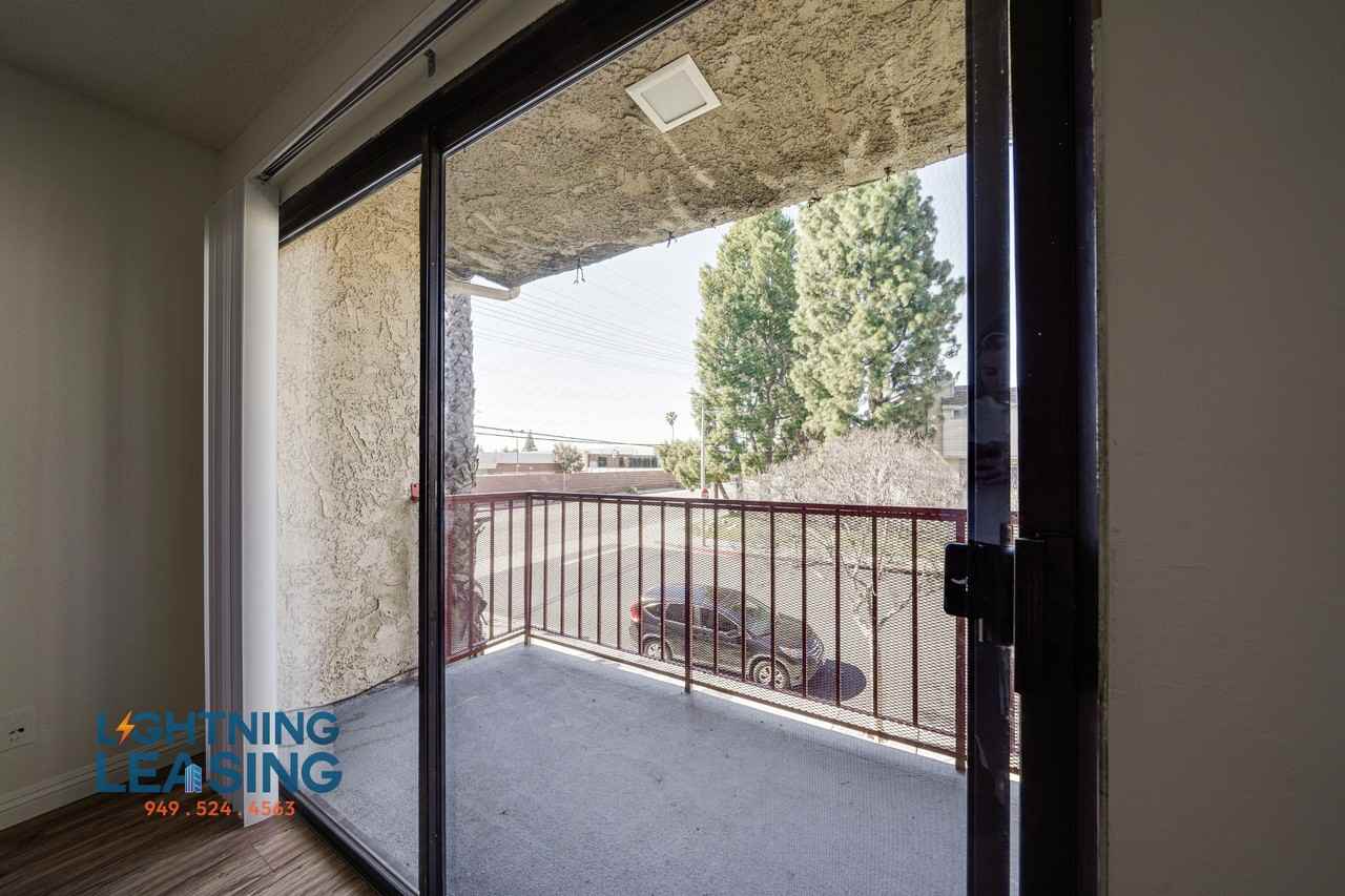 20949 1/2 Lassen St #204 - Photo 6 of 18