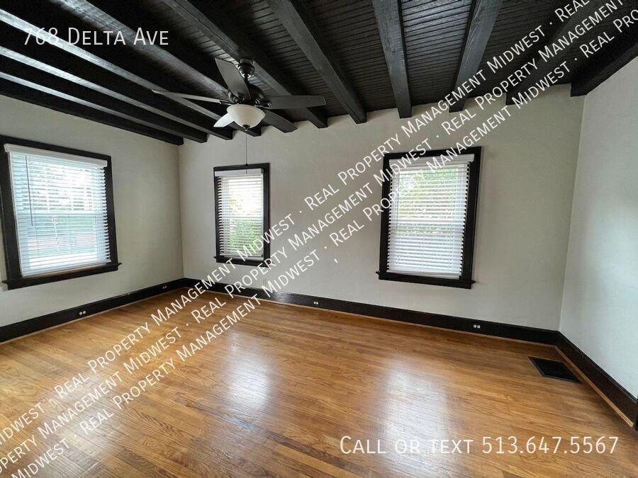 768 Delta Ave - Photo 4 of 16