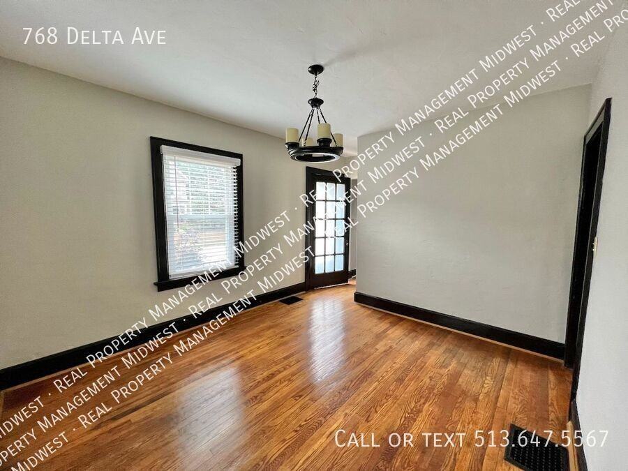 768 Delta Ave - Photo 5 of 16