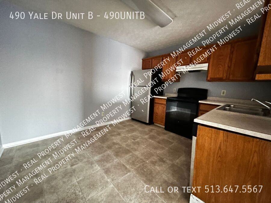 490 Yale Dr Unit B #490UNITB - Photo 3 of 20