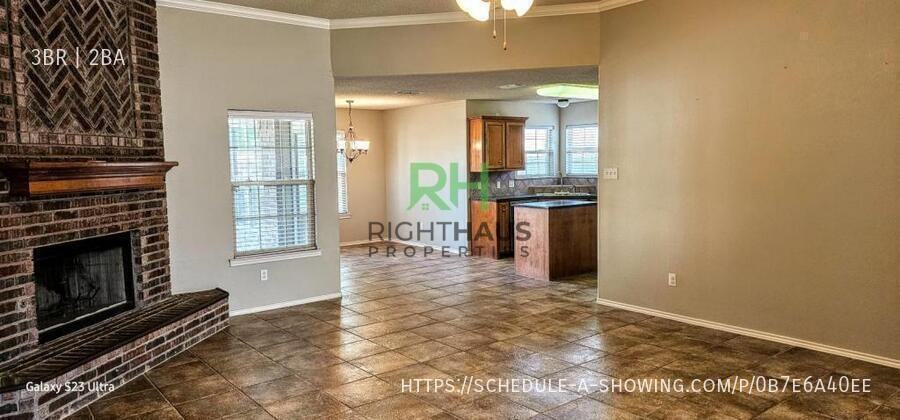 9804 Ironton Ave - Photo 2 of 15