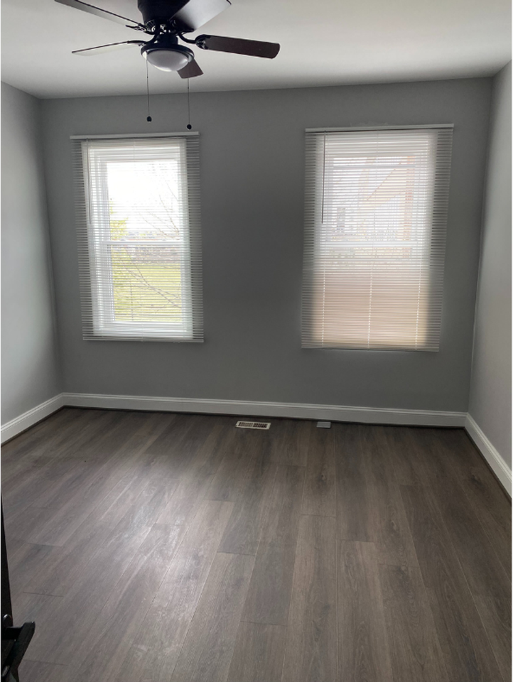 3908 Claremont St - Photo 3 of 20